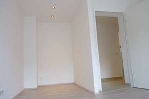 Direkt vom  Eigentümer. Düsseldorf Bilk, Apartement 36m² incl. EBK  und Balkon – 40223 Bilk, Düsseldorf – Vorschaubild 4