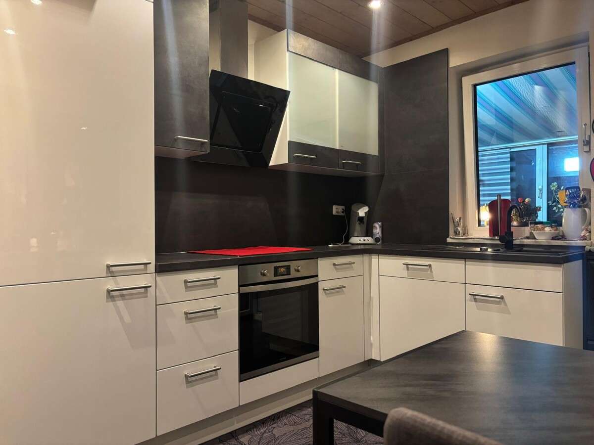 Immobilie in Winzer - Markt Winzer: Mod. Einfamilienhaus m. beheiztem Wintergarten u. kleinem Grundstück in ruhiger Lage! - Bild 5