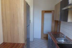 Hier können Sie gleich etwas Leckeres kochen! - Hübsche 2-Raum mit EBK auf dem Kaßberg – Henriettenstr.  23, 9112 Kaßberg, Chemnitz – Vorschaubild 1