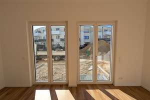 Erstbezug: Townhouse am Britzer Garten -  4 Etagen mit Garten, Terrassen,  Garage & Keller  – Die vollständige Adresse der Immobilie erhältst du vom Anbieter., 12109 Mariendorf, Berlin – Vorschaubild 9