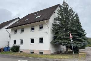 Christian Dik Immobilien / Gepflegtes 4-Familienhaus mit großen Wohnungen – Die vollständige Adresse der Immobilie erhältst du vom Anbieter., 66849 Landstuhl – Vorschaubild 1
