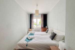 Bezugsfreie 3-Zimmer-Wohnung im Erdgeschoss in Berlin-Wilmersdorf – Die vollständige Adresse der Immobilie erhältst du vom Anbieter., 10717 Wilmersdorf, Berlin – Vorschaubild 5