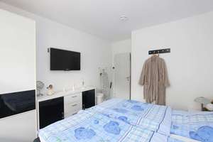 Großzügige Maisonette-Eigentumswohnung mit zwei Ebenen, Balkon, Terrasse und zwei Garagen – Die vollständige Adresse der Immobilie erhältst du vom Anbieter., 34130 Kirchditmold, Kassel – Vorschaubild 13