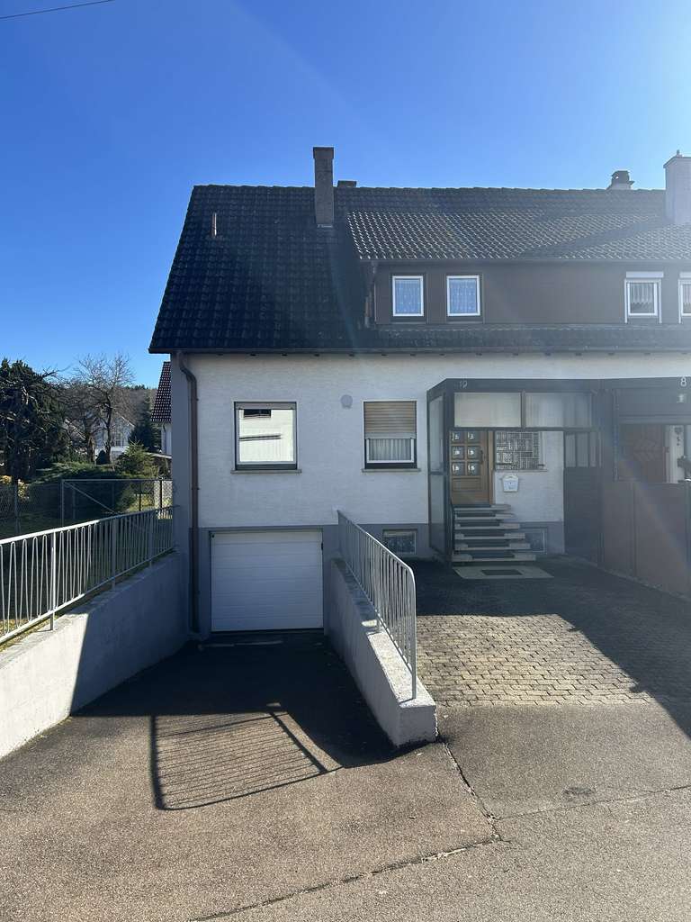 Immobilie in Böhmenkirch - Doppelhaushälfte mit großem Garten und Garage - Bild 1