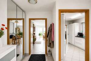 Ihr Rückzugsort: Elegantes Wohnen mit Innenhof, Photovoltaik und entspannter Ruhe. – Die vollständige Adresse der Immobilie erhältst du vom Anbieter., 34270 Schauenburg – Vorschaubild 5