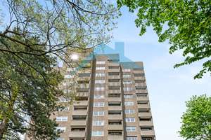 Modernisierte 3 ZBK – Eigentumswohnung mit Loggia und traumhaftem Fernblick über Kassel! – Die vollständige Adresse der Immobilie erhältst du vom Anbieter., 34134 Niederzwehren, Kassel – Vorschaubild 2