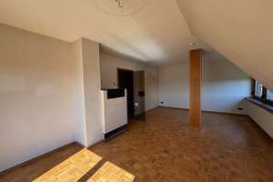 Schöne Dachgeschoßwohnung  + Hobbyraum mit Blick auf Feuerbach und die Weinberge – Die vollständige Adresse der Immobilie erhältst du vom Anbieter., 70469 Lemberg/Föhrich, Stuttgart – Vorschaubild 6