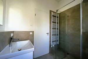 Neubau: Charmante Doppelhaushälfte mit Privat-Garten und TG | Energieeffizienz A+ – 81827 Waldtrudering, München – Vorschaubild 11