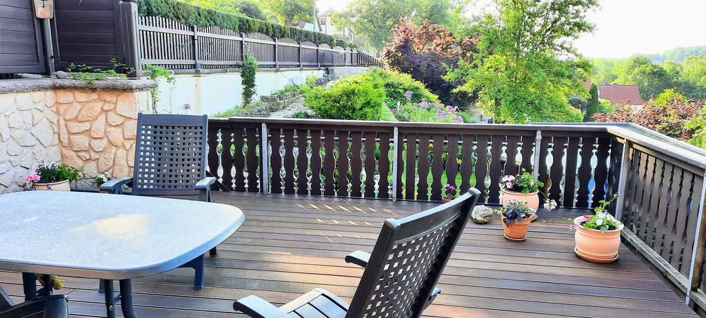 Immobilie in Dingelstädt - Großzügiges Familienhaus mit Garten, Weitblick & separatem Wohnbereich - provisionsfrei - Bild 3