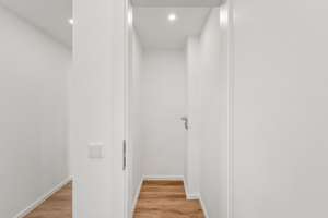 Modernisierte 2-Zi.-Wohnung mit top Grundriss und zwei Balkonen – Redtenbacherstr 22, 90431 Eberhardshof, Nürnberg – Vorschaubild 4