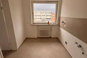 3-Zimmer-Wohnung mit Balkon in Troisdorf – Die vollständige Adresse der Immobilie erhältst du vom Anbieter., 53840 Troisdorf – Vorschaubild 4