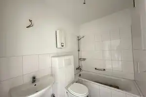 Geräumige 3-Zi.-Wohnung mit Balkon! – Theodor-Heuss-Ring 114, 51377 Leverkusen – Vorschaubild 7