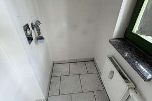 Günstige DG 3-Zi. mit Laminat, Balkon, Wanne und Dusche in sehr guter Lage – Ludwigstraße 39, 9113 Schloßchemnitz, Chemnitz – Vorschaubild 6