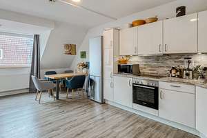 Maisonette-Wohnung mit Dachterrasse - mitten in der Bremer City! – Die vollständige Adresse der Immobilie erhältst du vom Anbieter., 28195 Altstadt, Bremen – Vorschaubild 2
