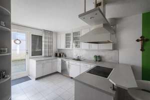 Großzügige Maisonettewohnung mit weitläufigem Garten in begehrter Lage von Düsseldorf-Unterbach – Die vollständige Adresse der Immobilie erhältst du vom Anbieter., 40627 Unterbach, Düsseldorf – Vorschaubild 5