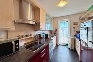 Weitsicht garantiert! Helle 4,5 Zimmer Maisonette-Wohnung in Reutlingen am Fuße des Georgenbergs – Die vollständige Adresse der Immobilie erhältst du vom Anbieter., 72762 Reutlingen-Mitte, Reutlingen – Vorschaubild 5