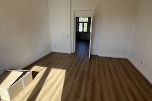 Moderne 2-Zimmer-Wohnung mit neuer Küche & neuem Vinylboden ab dem 01.05.2026 – Robensstraße 40, 52070 Jülicher Straße, Aachen – Vorschaubild 3