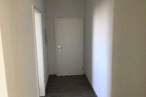 *2-Zimmer-Wohnung im Dachgeschoss - 8 Gehminuten zum HBF* – Neudorfer Str. 128, 47057 Neudorf-Süd, Duisburg – Vorschaubild 3