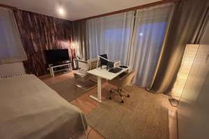Panoramablick über die Theresienwiese: Helles 1-Zimmer-Apartment mit TG-Stellplatz – Theresienhöhe 6a, 80339 Schwanthalerhöhe (Ortsteil), München – Vorschaubild 5