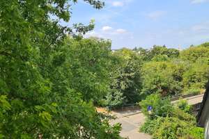 Helle DG-Wohnung mit Balkon und freiem Blick in die Natur – Sigismundstr. 7, 65205 Erbenheim, Wiesbaden – Vorschaubild 2