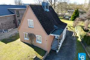 Für Profis: Sanierungsbedürftiges Haus wartet darauf, in neuem Glanz zu erstrahlen – Kiel – Vorschaubild 2