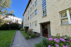 Vermietete, sehr ruhige 2,5 Zimmer Hochparterre Wohnung in Berlin-Spandau – Die vollständige Adresse der Immobilie erhältst du vom Anbieter., 13585 Spandau (Ortsteil), Berlin – Vorschaubild 4
