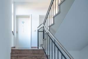 ZENTRUMSnah LEBEN & WOHNEN_Einbauküche_praktischer Grundriss_FH_City & HBF in wenigen Minuten – Magdeburger Allee 5, 99086 Andreasvorstadt, Erfurt – Vorschaubild 4