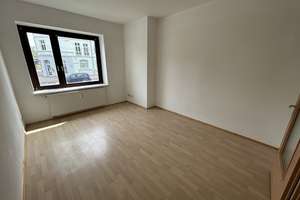 Helle und familienfreundliche 3-Zimmer-Wohnung im Erdgeschoss mit Balkon!
