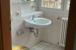 Schöne DG-Wohnung und zu Fuß in die Innenstadt bummeln! – Bergstr. 40a, 79539 Lörrach – Vorschaubild 4