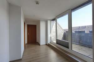 Große Dachgeschoßwohnung mit Balkon! – Triftweg 6, 6847 West, Dessau-Roßlau – Vorschaubild 3
