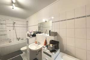 Frisch renovierte 3-Zimmer-Wohnung in Magdeburg-Stadtfeld-Ost mit 2 Balkonen! – Große Diesdorfer Straße 16a, 39108 Stadtfeld Ost, Magdeburg – Vorschaubild 13