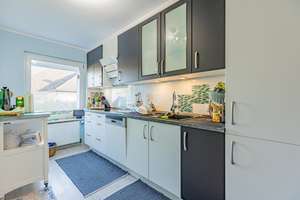 Gepflegtes Zweifamilienhaus mit Garten und Garagen in Misburg-Nord – Die vollständige Adresse der Immobilie erhältst du vom Anbieter., 30629 Misburg-Nord, Hannover – Vorschaubild 8