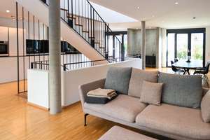 Reserviert!! Exklusives Architektenanwesen - Energieeffizienz, Design und Familienglück – Die vollständige Adresse der Immobilie erhältst du vom Anbieter., 79241 Ihringen – Vorschaubild 1