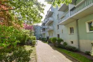2- ZIMMER WOHNUNG PRENZLAUER BERG | BELEBTE KNIPRODESTRASSE | BALKON ZUM INNENHOF | PROVISIONSFREI | – Kniprodestraße 101, 10407 Prenzlauer Berg, Berlin – Vorschaubild 8