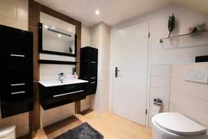 * Top modernisiertes Einfamilienhaus * Ideal für Autoliebhaber * ruhige & zentrale Lage * Top Verkeh – Friesland (Kreis) – Vorschaubild 36