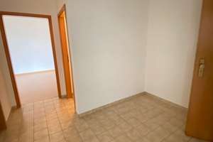 Zentrumsnahe Lage * Schöne 2-RW * Balkon * Tageslichtbad – Gutenbergstraße 18, 39106 Alte Neustadt, Magdeburg – Vorschaubild 3