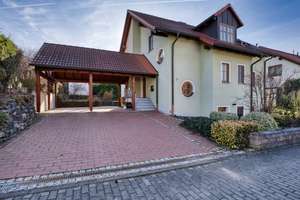 Großzügiges Familienglück mit Einliegerwohnung und reichlich Platz
