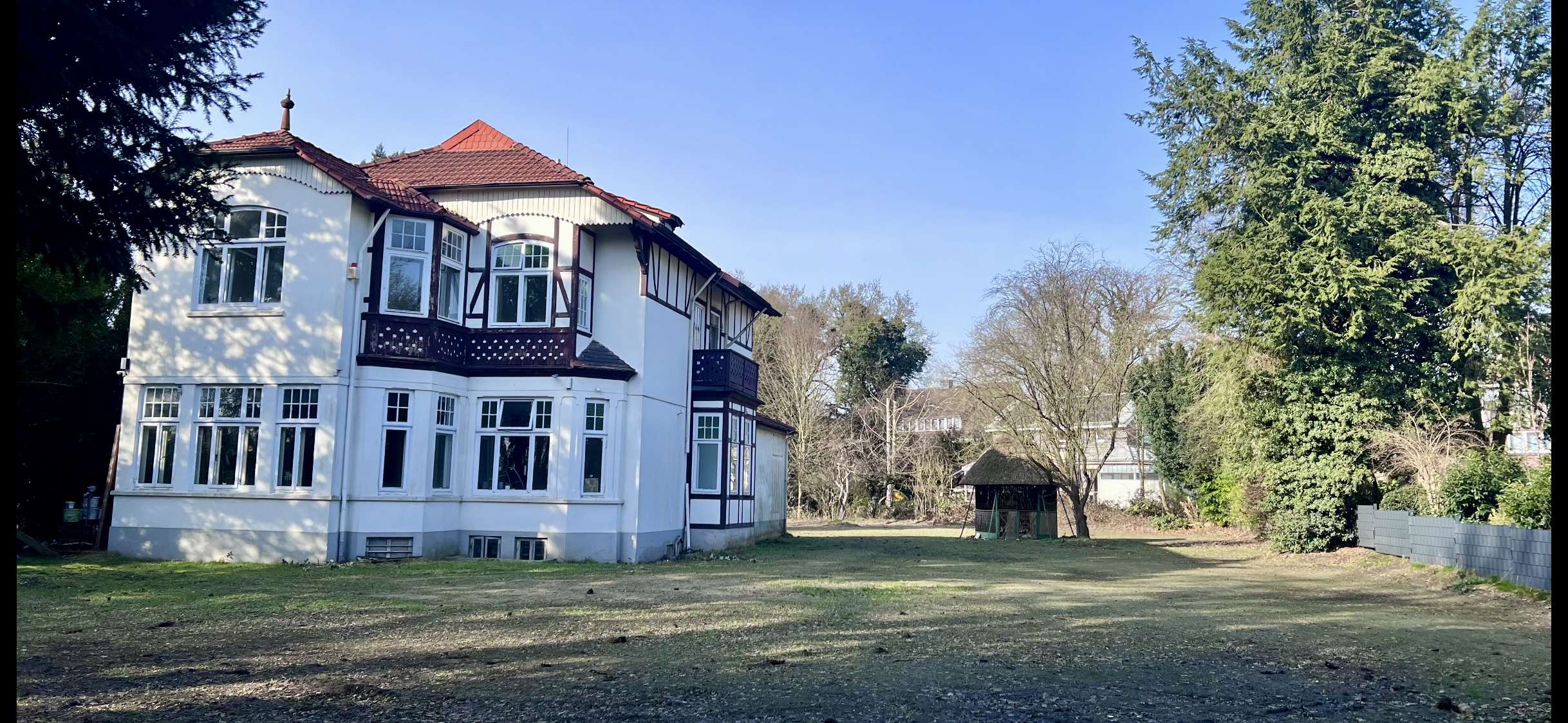 Sanierungsbedürftige, schöne Kaufmannsvilla mit 2 Wohneinheiten in Bremen-Lesum, Top-Lage, Bremen – Bild 2