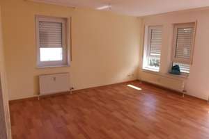 2 Zi. "Single" Wohnung m. Küche und TG Stellpl. gut geschnitten.1.10. – Hohenstauferallee 9 - 11, 69181 Leimen – Vorschaubild 6