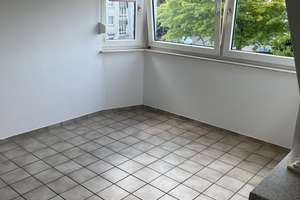 73 m2 Wohnfläche plus 25 m2 Dachterrasse , Gepflegte 2,5-Zimmer-Wohnung in Köln-Holweide – Piccoloministraße 504, 51067 Holweide, Köln – Vorschaubild 10