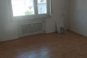 Attraktive 3-Zimmer-Wohnung mit 2 Balkonen in einem Mehrfamilienhaus am Kursaal in Bad Cannstatt – Die vollständige Adresse der Immobilie erhältst du vom Anbieter., 70372 Kurpark, Stuttgart – Vorschaubild 6