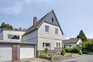 Familienparadies mit viel Platz! 7 Zimmer, Gartenidylle & Garage – Bonn – Vorschaubild 2