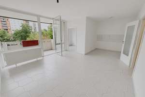 Frisch renovierte 2-Zimmer-Wohnung in Lennep mit großem Balkon – Henkelshof 10, 42897 Henkelshof, Remscheid – Vorschaubild 2