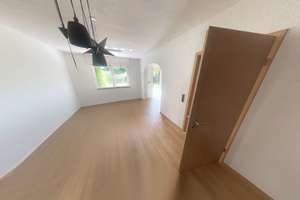 Familienfreundliches Einfamilienhaus mit ca. 380 m² Gartenfläche und großer Doppelgarage – Die vollständige Adresse der Immobilie erhältst du vom Anbieter., 42111 Uellendahl-Katernberg, Wuppertal – Vorschaubild 5