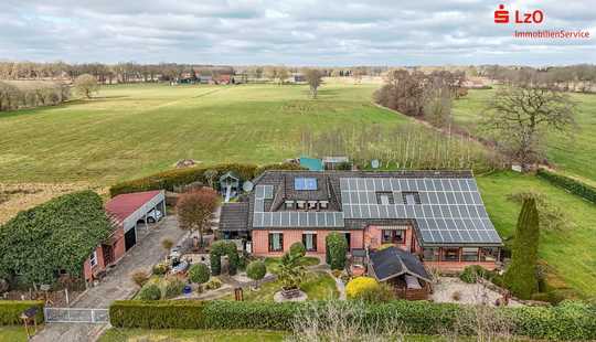 Bild von Wohnhaus - Anwesen mit 2 ha Grünland und PV