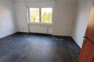 ruhige EG Wohnung mit Balkon - nur mit WBS! – Hermannstraße 4, 46147 Oberhausen – Vorschaubild 2