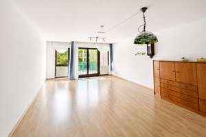 Seltene Gelegenheit: 3-Zimmer-Wohnung mit zwei Balkonen im 2. Obergeschoss nahe Kirdorfer Feld – Die vollständige Adresse der Immobilie erhältst du vom Anbieter., 61350 Bad Homburg vor der Höhe – Vorschaubild 2