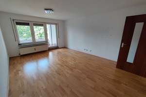 Sonnige 2-Zimmer Wohnung mit EBK in Stuttgart-Vaihingen – Die vollständige Adresse der Immobilie erhältst du vom Anbieter., 70565 Rohr, Stuttgart – Vorschaubild 4