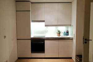 2 Zimmer Wohnung mit Einbauküche, teilmöbliert mit Erker – Chausseestr.  122, 10115 Mitte (Ortsteil), Berlin – Vorschaubild 4