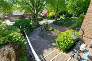 Schmuckes Einfamilienhaus mit Garten, Garage und großer PV-Anlage im Luftkurort Burg (Dithmarschen) – Die vollständige Adresse der Immobilie erhältst du vom Anbieter., 25712 Burg (Dithmarschen) – Vorschaubild 2